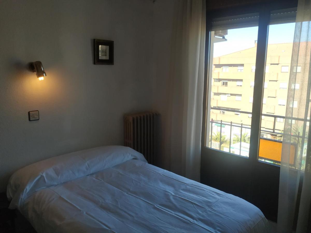 Hostal Agripino Y Restaurante Asiatico Mora Kültér fotó