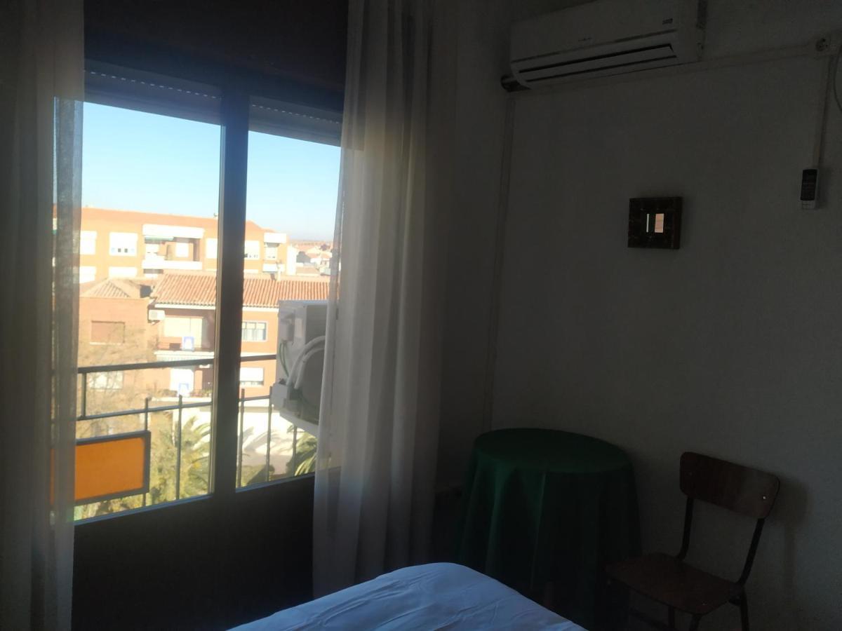 Hostal Agripino Y Restaurante Asiatico Mora Kültér fotó